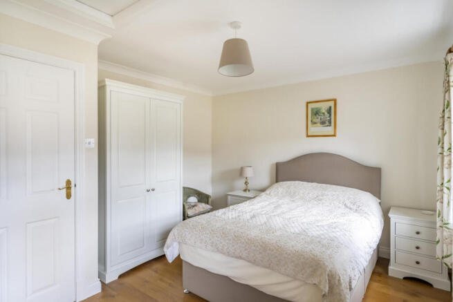 3 bed Town House for sale Image 10