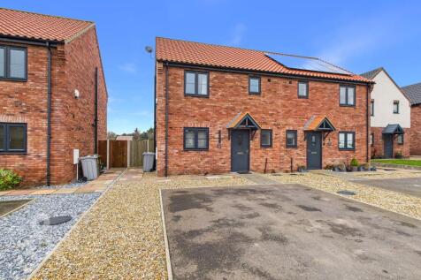 Observer Close, Freethorpe, Norwich