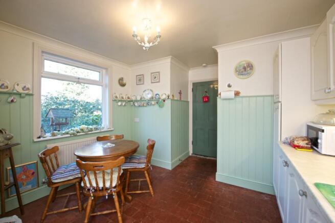 Kitchen/Breakfast Rm