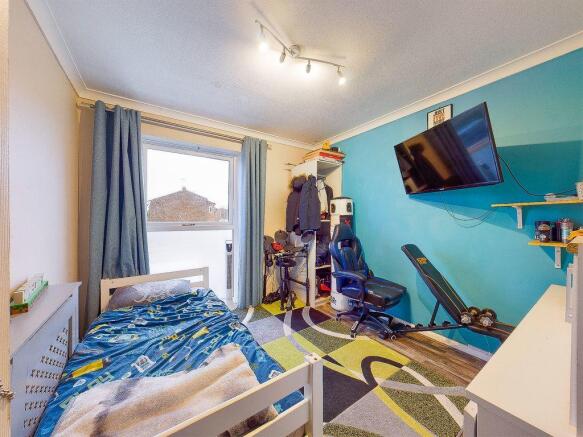Bedroom 2 (Double)