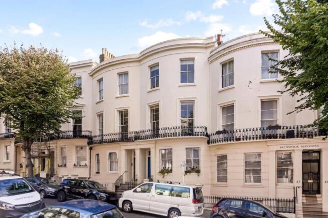 2-bed flat on Brunswick Road, 44 Brunswick Road, BN3, £460,000