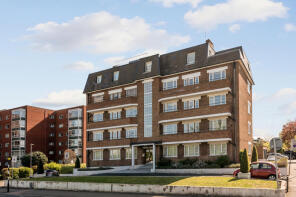 10, Embassy Court, Portsmouth Road, Surbiton KT6 4HW