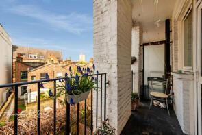 Flat 14, Coburg Dwellings, Hardinge Street, London E1 0DZ