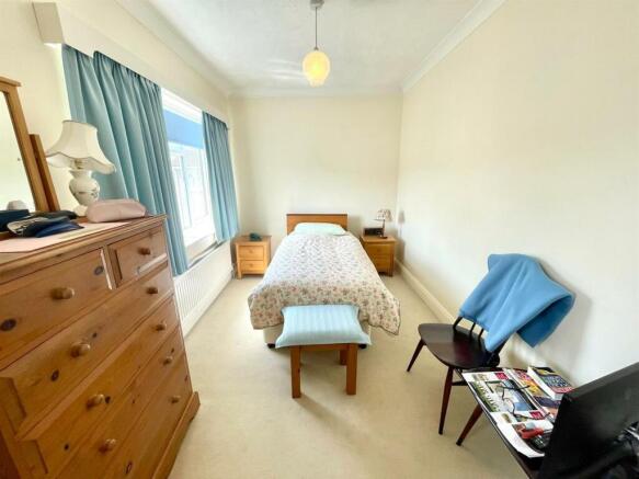 49 spalding guest room.jpg