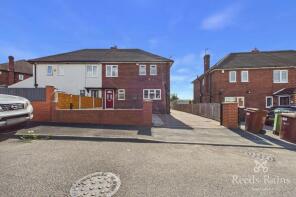 28, Queensway, Pontefract WF8 2LX
