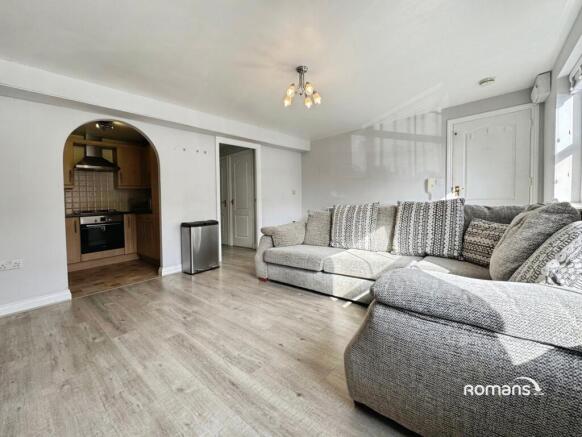 Mansell Court, Whitchurch, Hampshire photo 4