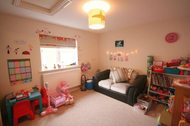 Playroom/Sitti...