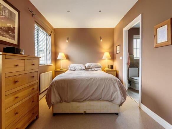Master bedroom.jpg