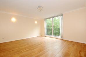 Flat 8, 100 Chalcot Lodge, Adelaide Road, London NW3 3PY