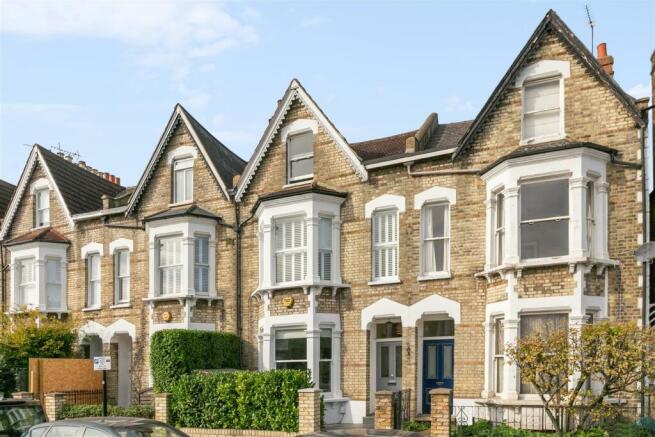 Heathfield Gardens, W4 - FOR SALE