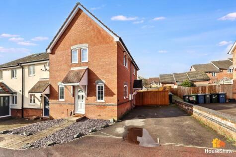 Falcon Rise, Downley, High Wycombe, HP13 5JT