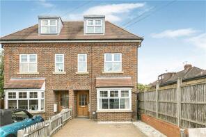 17, Seaton Road, Twickenham TW2 7AT