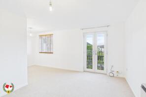 29, Oakridge Close, Gloucester GL4 4SE