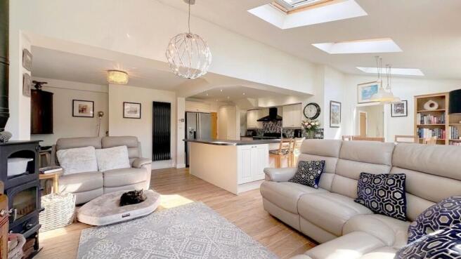 Open Plan Living Dining Kitchen