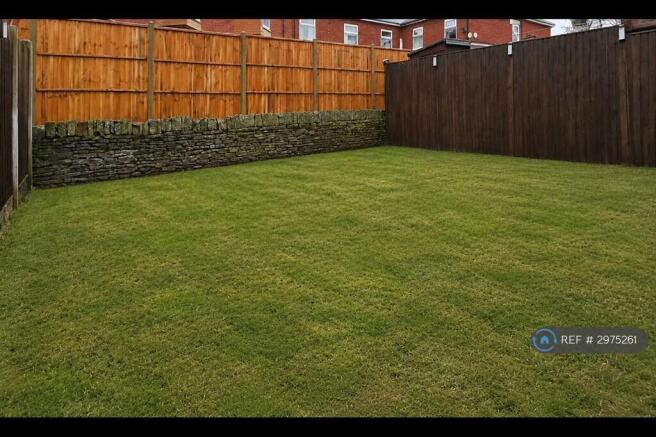 3 bed Semi-Detached to rent Image 9