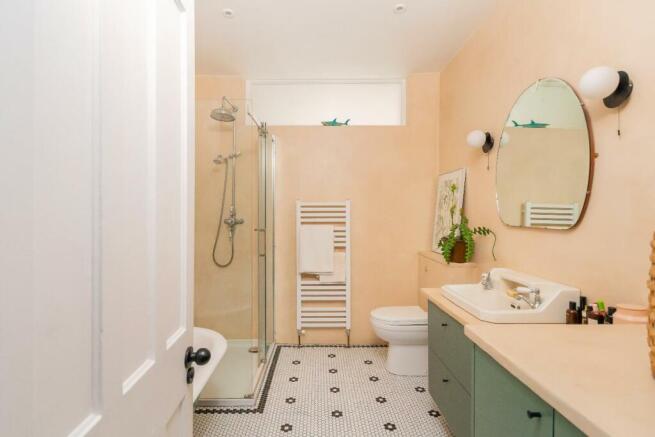 DAORYELSKOOC1 - Bathroom C.jpg