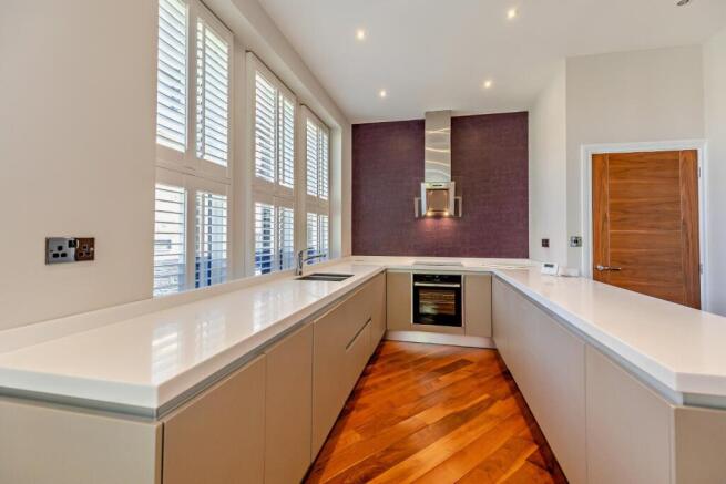 2 bed Apartment for sale Image 5