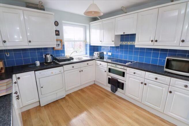 CLACTON ROAD