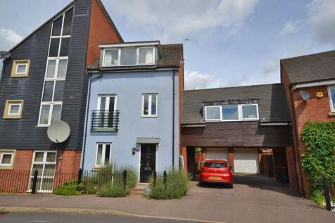 Cranmore Circle, Broughton, Milton Keynes, Buckinghamshire, MK10 7DD