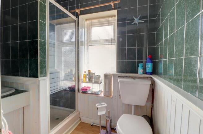 Shower Room .1.jpg