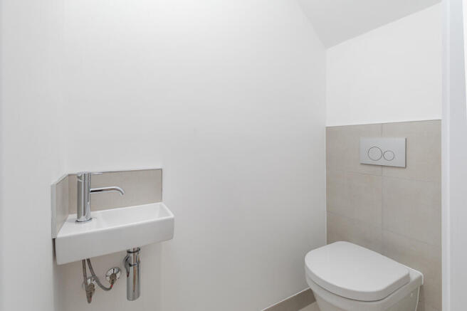 1 bed Terraced to rent Image 6