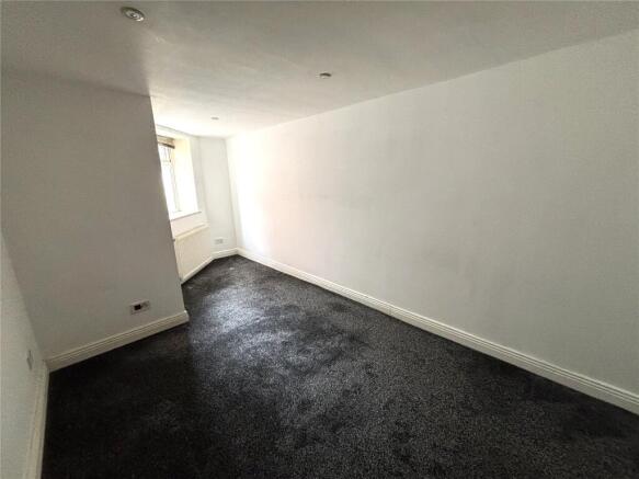 10 bed Semi-Detached for sale Image 6