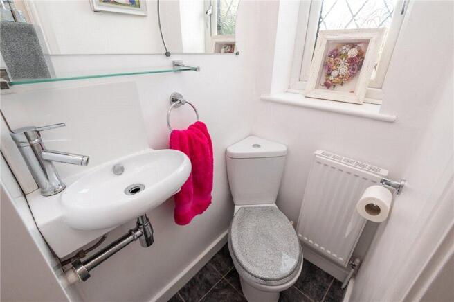 3 bed Semi-Detached for sale Image 12