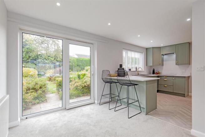 Impressive Dining Kitchen