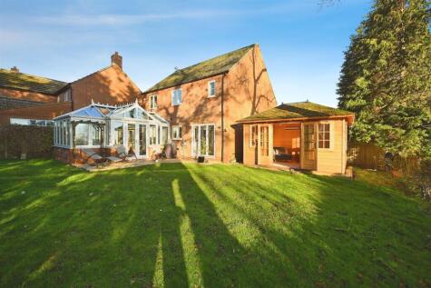 Whitethorns Close, Swinford, Lutterworth