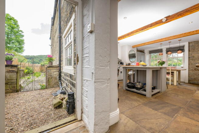 3 bed Cottage for sale Image 9