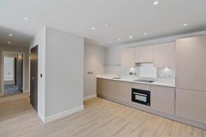 Flat 30, Steel House, Petersfield Avenue, Slough SL2 5AE