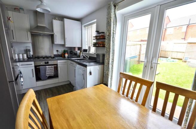 Dining kitchen