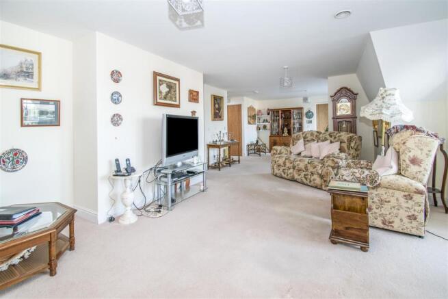 Living Room.jpg