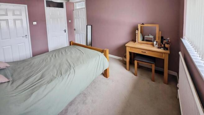 pbox-bedroom-335777.jpg