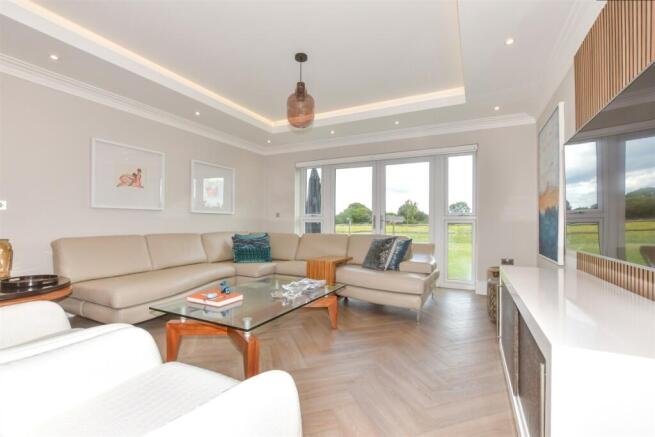 Ashdown lounge
