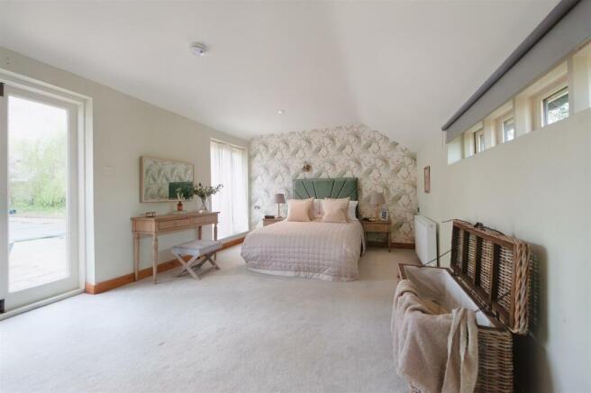 Bedroom 1..jpg