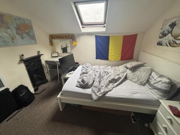 5 bed Terraced to rent Image 7