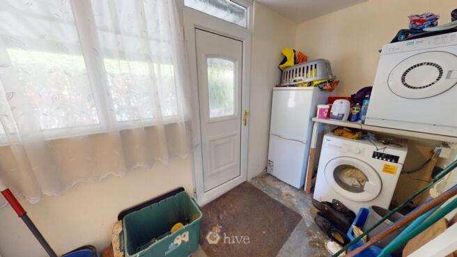 2 bed Semi-Detached for sale Image 10