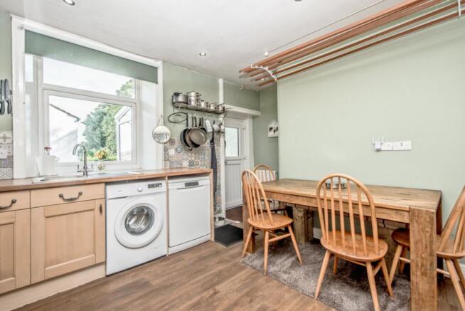 2 bed Terraced for sale Image 8