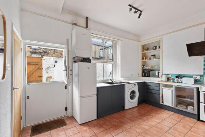 3 bed Terraced for sale Image 7