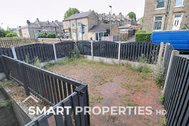3 bed Terraced to rent Image 12