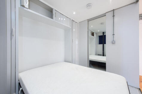 Scout Way, Mill Hill, London, NW7