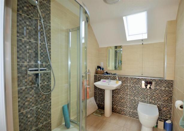 Family Shower Room