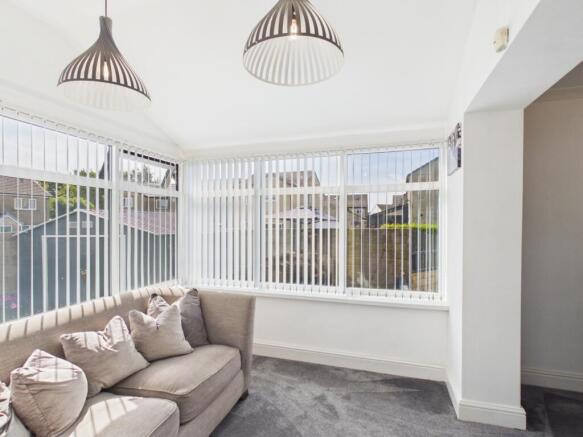 4 bed Detached for sale Image 10