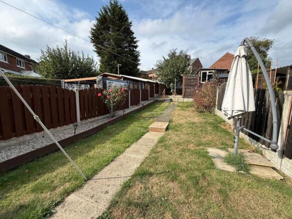 3 bed Semi-Detached for sale Image 12