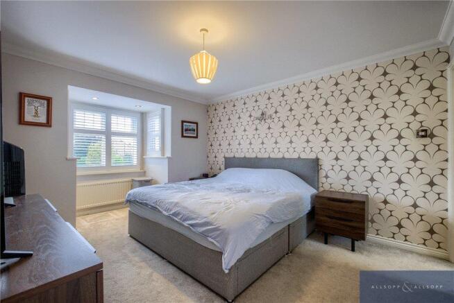 Bed 1.jpg