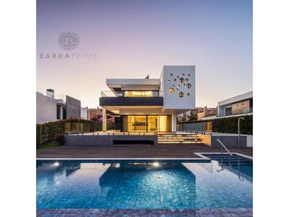 5-Bedroom Luxury Villa with Golf Course Views in Vilamoura