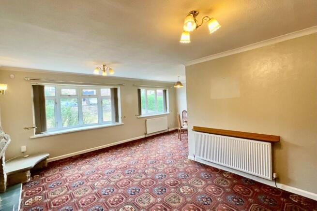 3 bed Detached Bungalow for sale Image 4