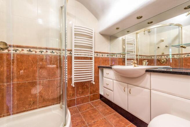 Ensuite