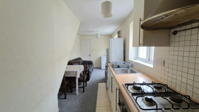 ACCOMODATION